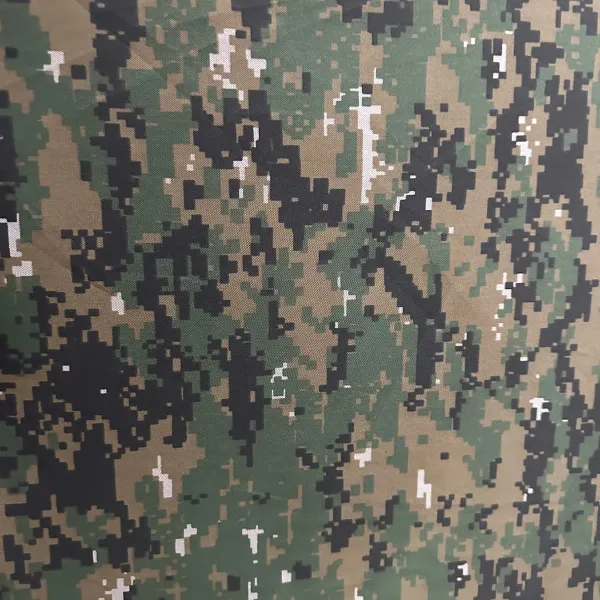 Pixel Kamuflaj Desenli Kumaş