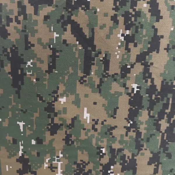Pixel Kamuflaj Desenli Kumaş